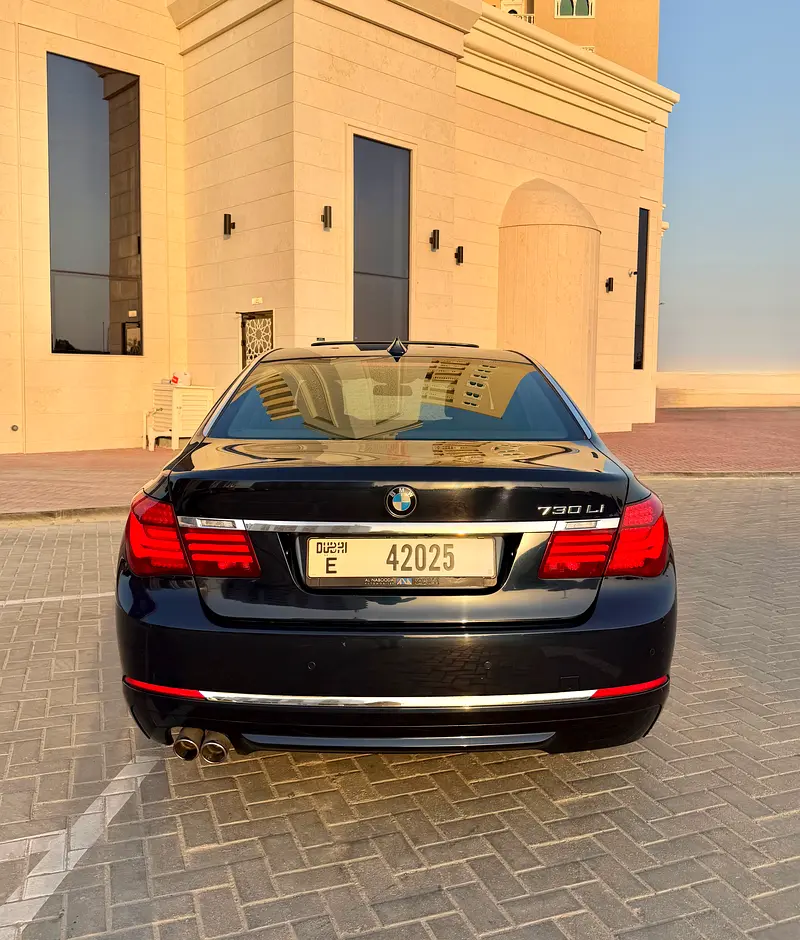 BMW 730 LI خليجي صبغ وكاله 97000 كم 2015 - Image 5