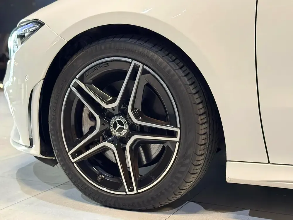 MERCEDES-BENZ CLA250 | GCC | 2023 | UNDER WARRANTY & CONTRACT SERVICE (GARGASH) - ! - Image 12