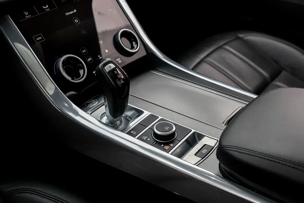 3,428 P.M |  Range Rover Sport | 0% Downpayment | RR SPORT || IMMACULATE! - Image 9