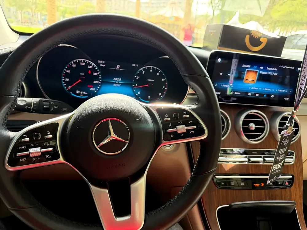2022 Mercedes-Benz GLC 300 4MATIC | Pristine Condition | American Specs - Image 8