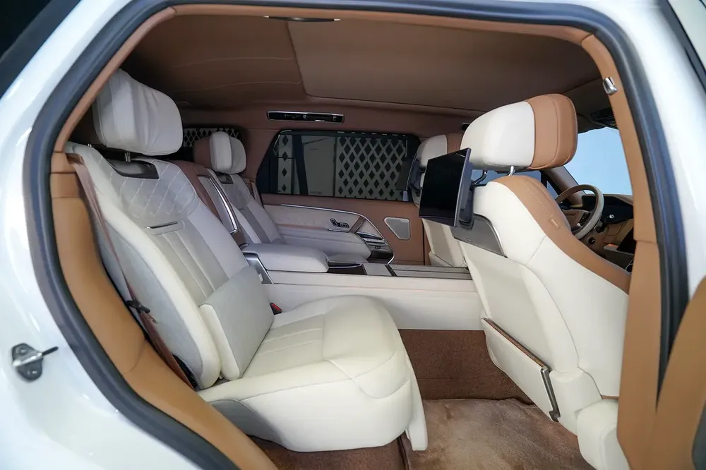 LONG WHEELBASE | REAR ENTERTAINMENT | LEG REST | SIDE STEP | WARRANTY + SERVICE MAY 2028 - Image 13
