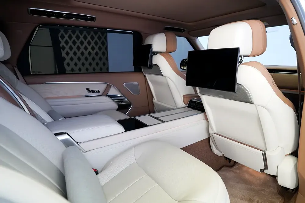 LONG WHEELBASE | REAR ENTERTAINMENT | LEG REST | SIDE STEP | WARRANTY + SERVICE MAY 2028 - Image 14