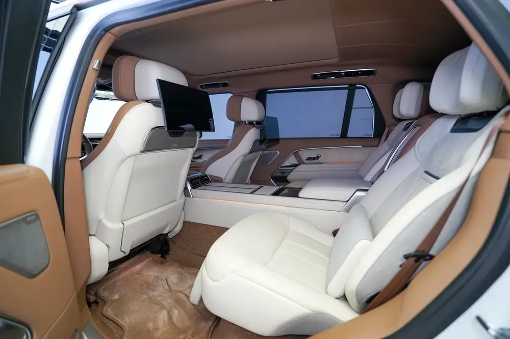 LONG WHEELBASE | REAR ENTERTAINMENT | LEG REST | SIDE STEP | WARRANTY + SERVICE MAY 2028 - Image 9