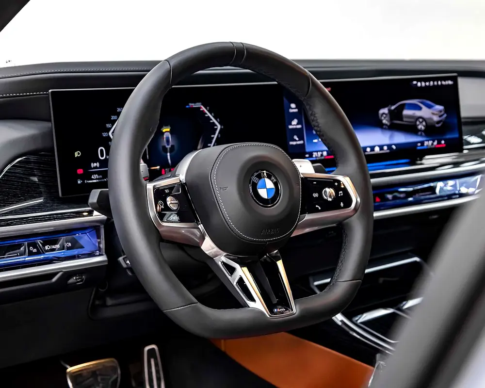 BMW 740LI - EXCLUSIVE M SPORT PACKAGE - 2024 - GCC - EXCELLENT CONDITION - Image 10