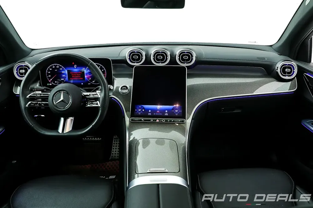 2024 Mercedes-Benz GLC 300 4MATIC | Very Low Mileage | Best in Class | Pristine Condition | 2.0L i4 - Image 10