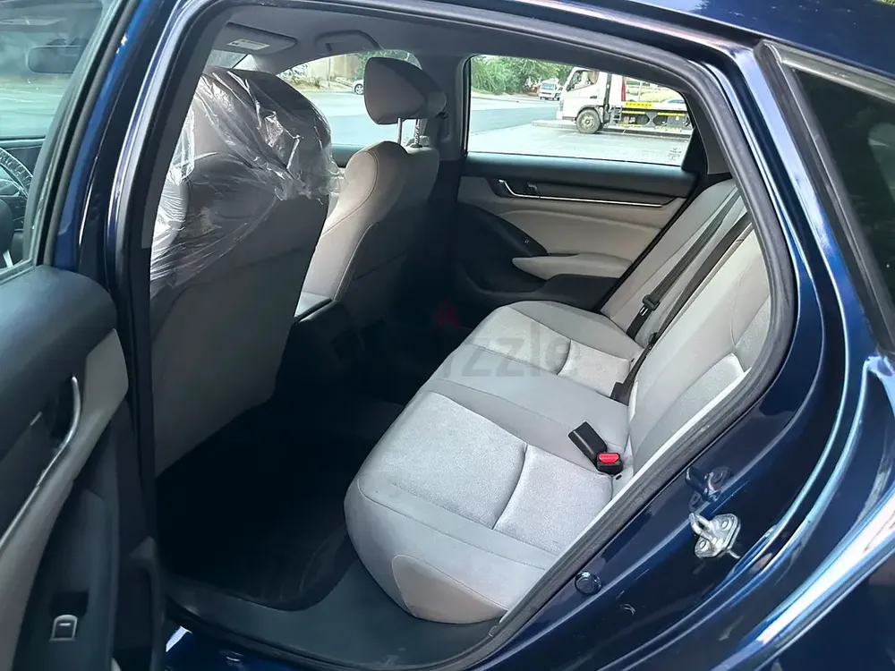 Honda Accord LX - Image 8