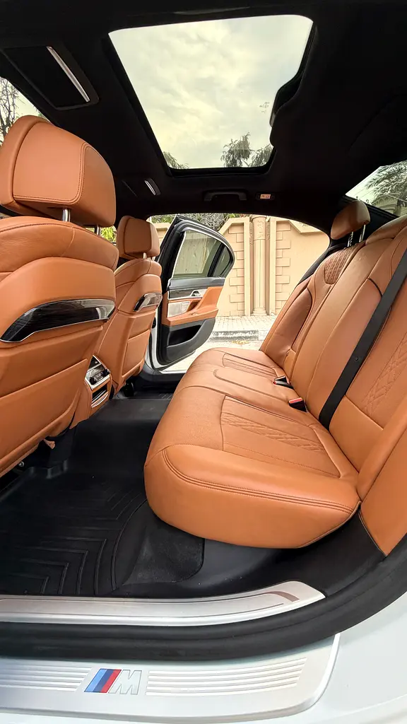 BMW 750I 2017, M-Power, European Specs, upgraded to2022 model,super clean car, low mileage, customs - Image 12