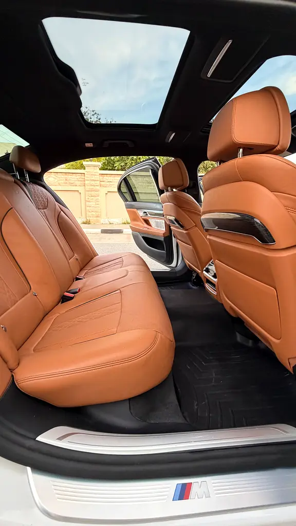BMW 750I 2017, M-Power, European Specs, upgraded to2022 model,super clean car, low mileage, customs - Image 13