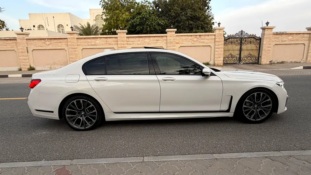 BMW 750I 2017, M-Power, European Specs, upgraded to2022 model,super clean car, low mileage, customs - Image 17
