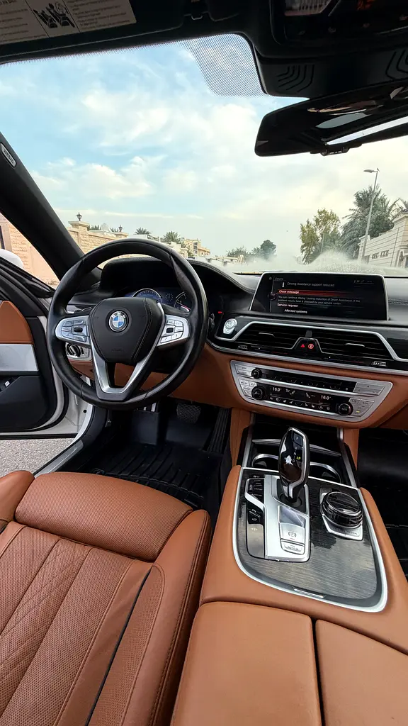 BMW 750I 2017, M-Power, European Specs, upgraded to2022 model,super clean car, low mileage, customs - Image 18
