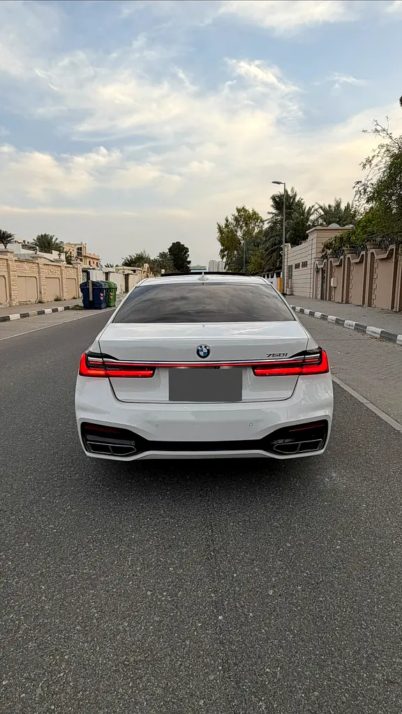BMW 750I 2017, M-Power, European Specs, upgraded to2022 model,super clean car, low mileage, customs - Image 6