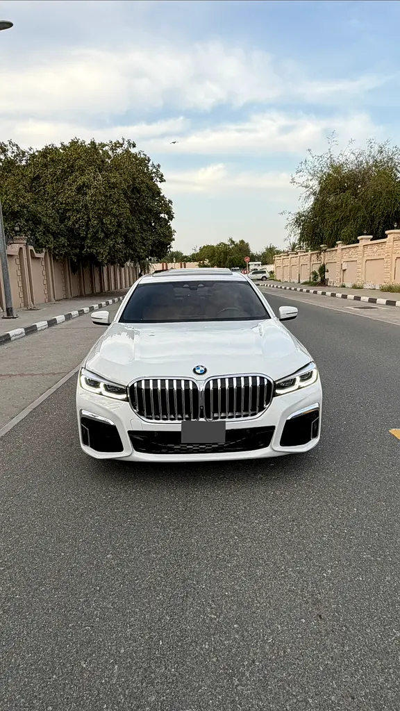 BMW 750I 2017, M-Power, European Specs, upgraded to2022 model,super clean car, low mileage, customs - Image 9