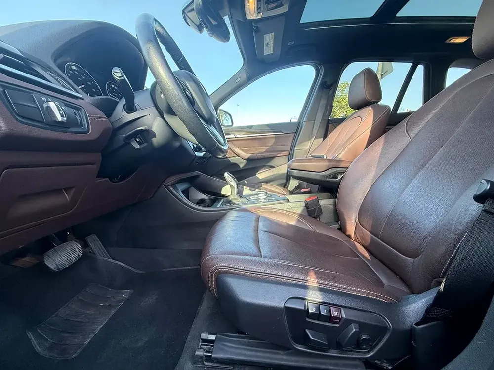 BMW X1 xDrive28i 2021 - American Specs - GCC Stock Perfect Condition In Low Mileage - Image 14