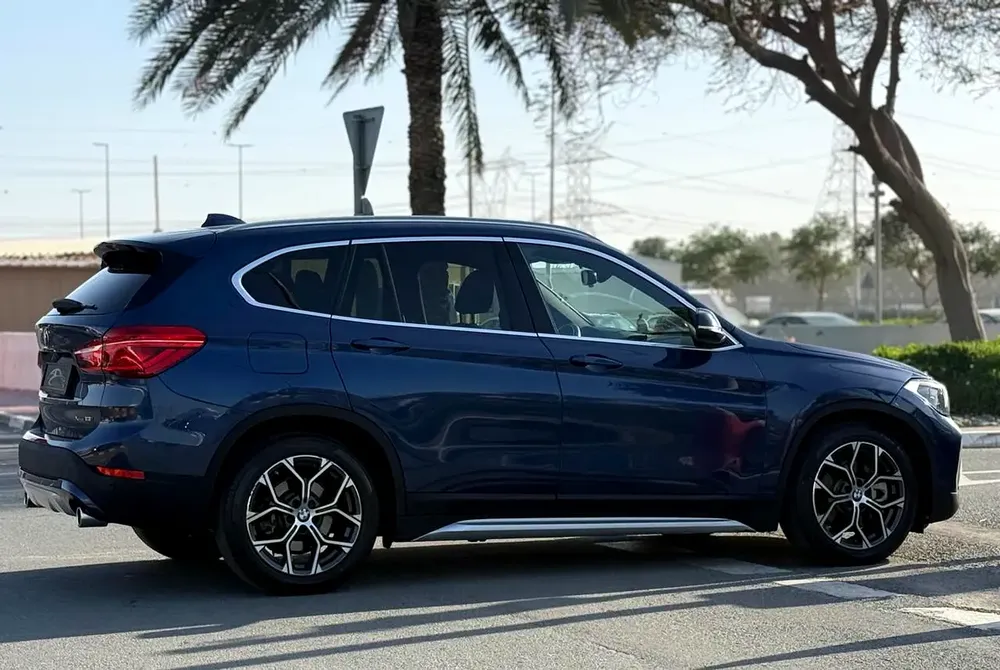BMW X1 xDrive28i 2021 - American Specs - GCC Stock Perfect Condition In Low Mileage - Image 5