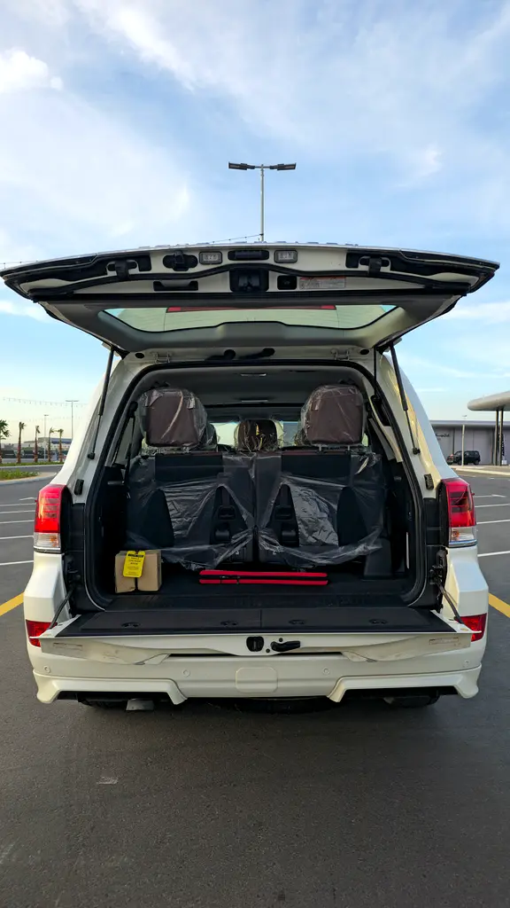 Toyota Land Cruiser VXR Grand Touring 2020 0 KM - GCC Specs - Image 12