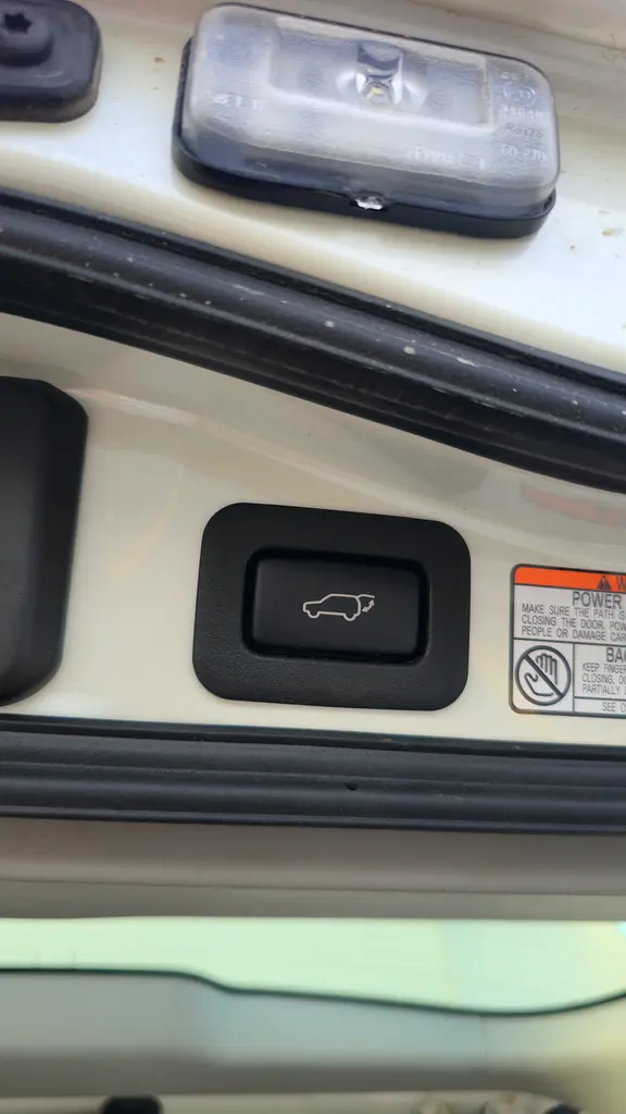 Toyota Land Cruiser VXR Grand Touring 2020 0 KM - GCC Specs - Image 14