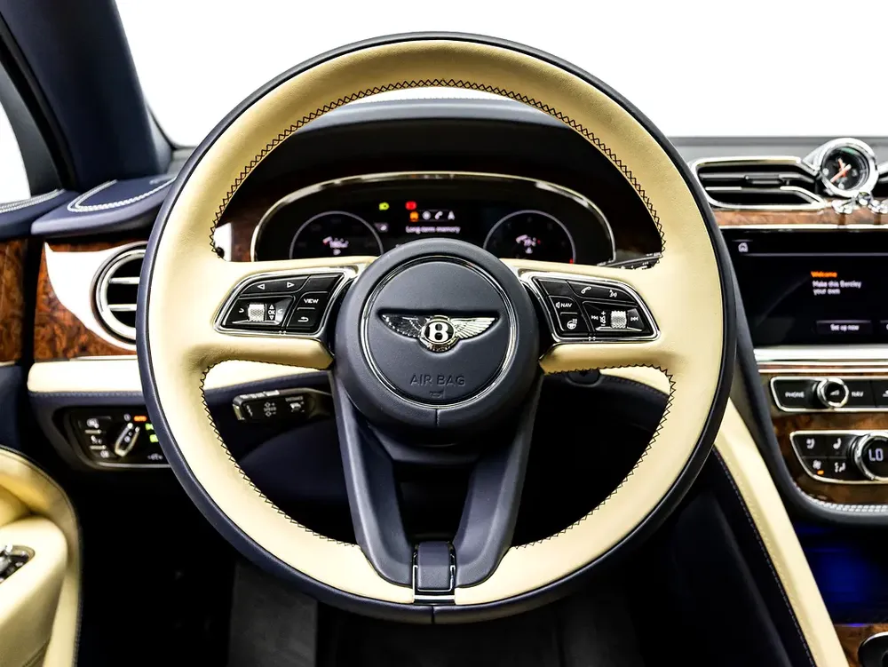 The BEST Ramadan Offer in the UAE - Limited Time Only! Bentley Warranty, Low KM's, GCC - Image 11