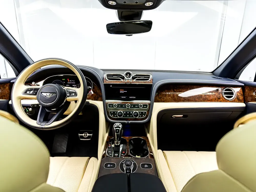 The BEST Ramadan Offer in the UAE - Limited Time Only! Bentley Warranty, Low KM's, GCC - Image 15