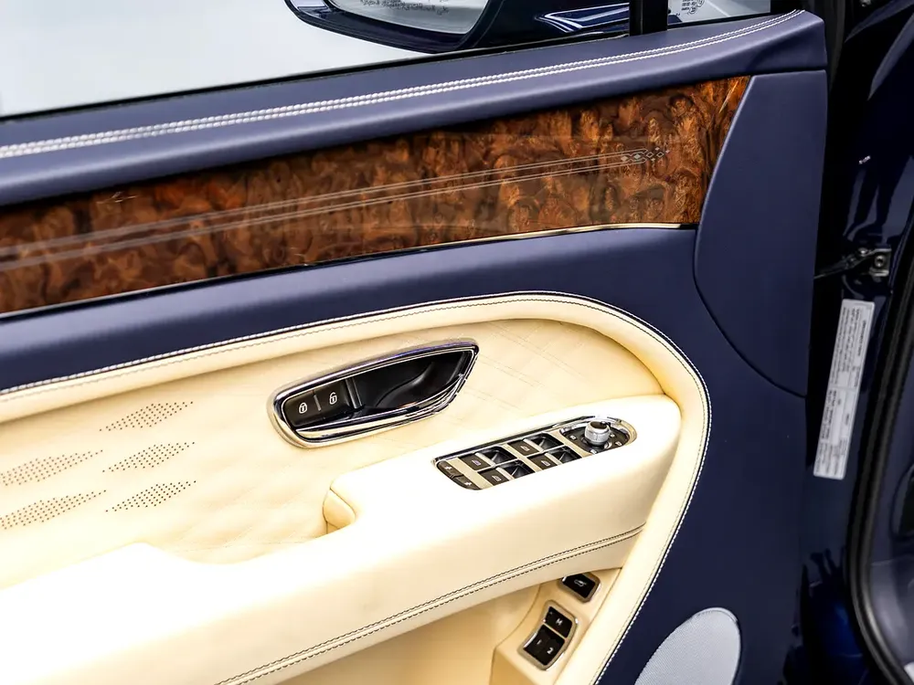 The BEST Ramadan Offer in the UAE - Limited Time Only! Bentley Warranty, Low KM's, GCC - Image 19