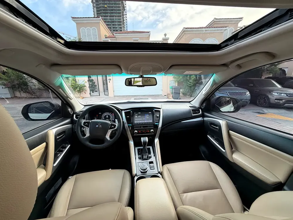 2023 Mitsubishi Montero Sport Prime Edition - GCC Specs - Like New! - Image 12