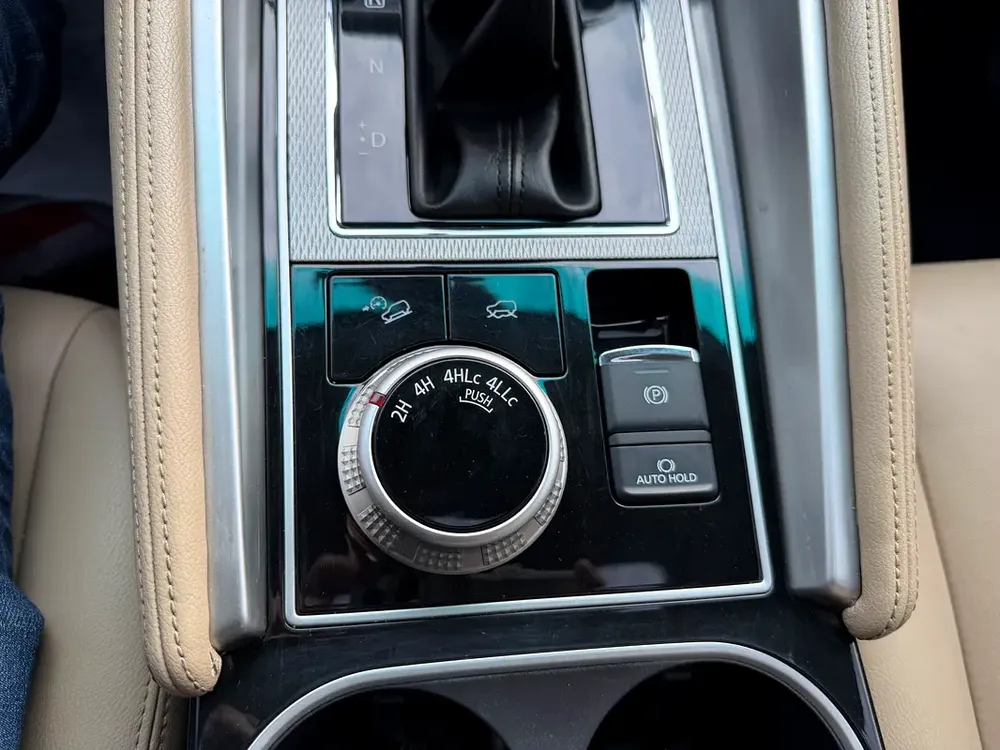 2023 Mitsubishi Montero Sport Prime Edition - GCC Specs - Like New! - Image 20
