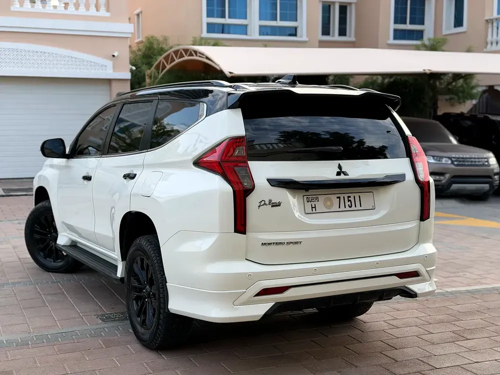 2023 Mitsubishi Montero Sport Prime Edition - GCC Specs - Like New! - Image 5