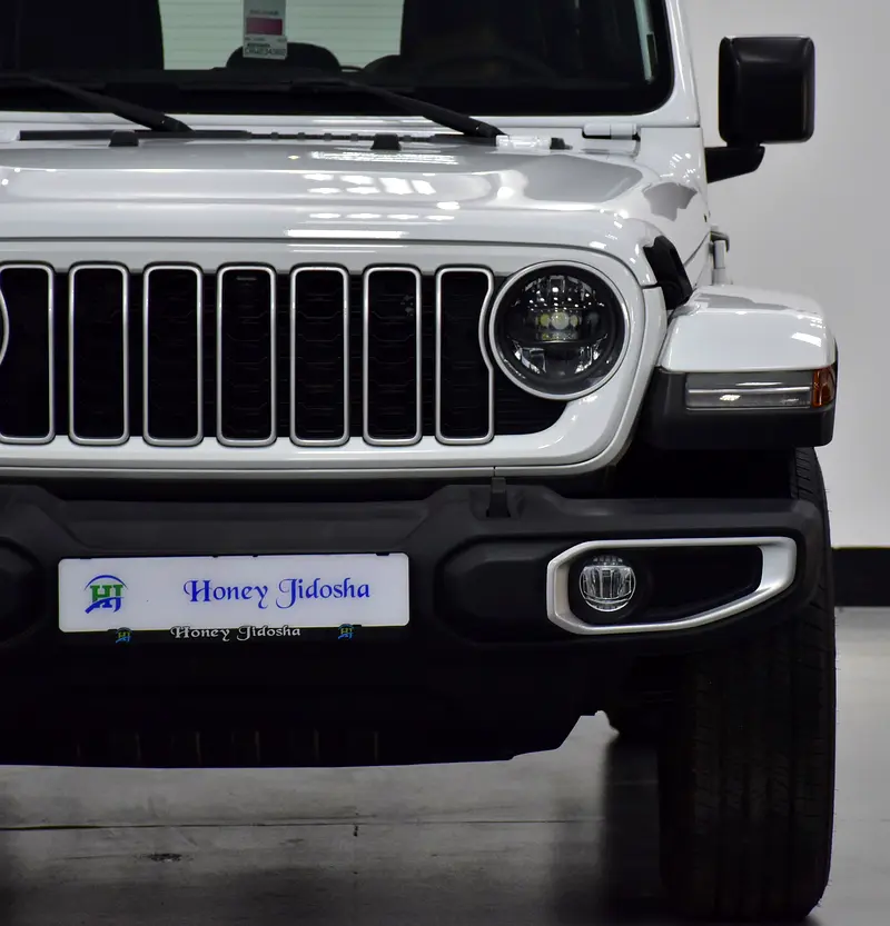 AED 3,470 EMi at 0% DP | Jeep Wrangler Unlimited SAHARA 2.0L ( 2024 Model ) in White Color GCC Specs - Image 4