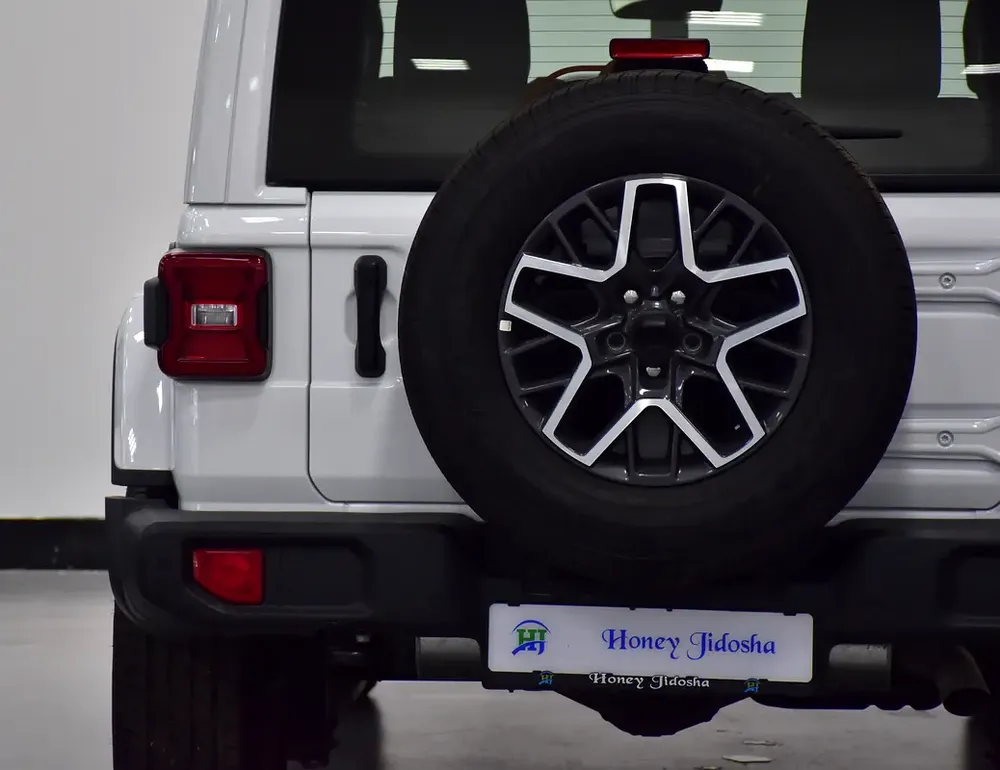 AED 3,470 EMi at 0% DP | Jeep Wrangler Unlimited SAHARA 2.0L ( 2024 Model ) in White Color GCC Specs - Image 7