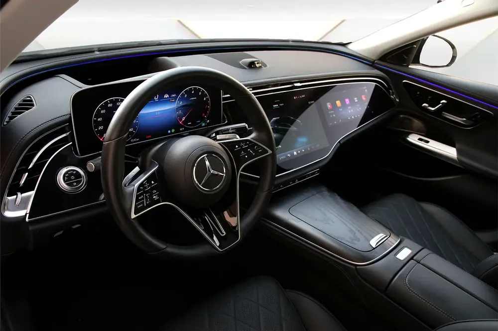 MERCEDES BENZ E 350 4MATIC - 2024 - FULLY LOADED - AMAZING CONDITION - Image 8