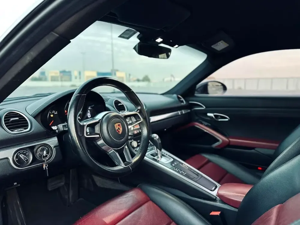 2018 Porsche Cayman 718 Standard - European Specs - Image 6