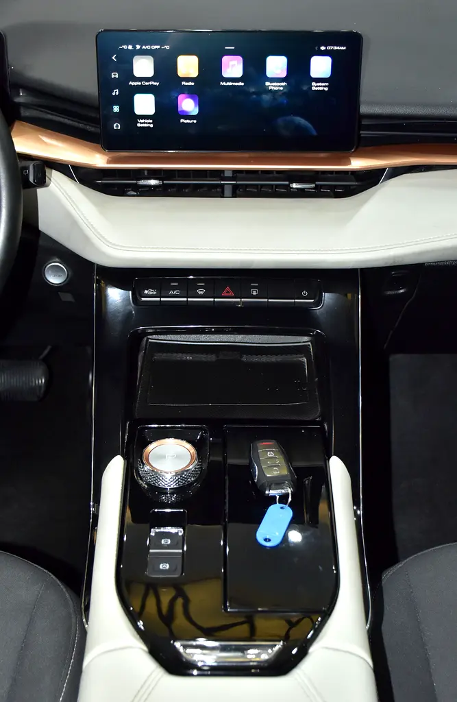 AED 714 EMi for 5Yrs | Haval H6 2.0 GDiT ( 2023 Model ) in Blue Color GCC Specs - Image 15