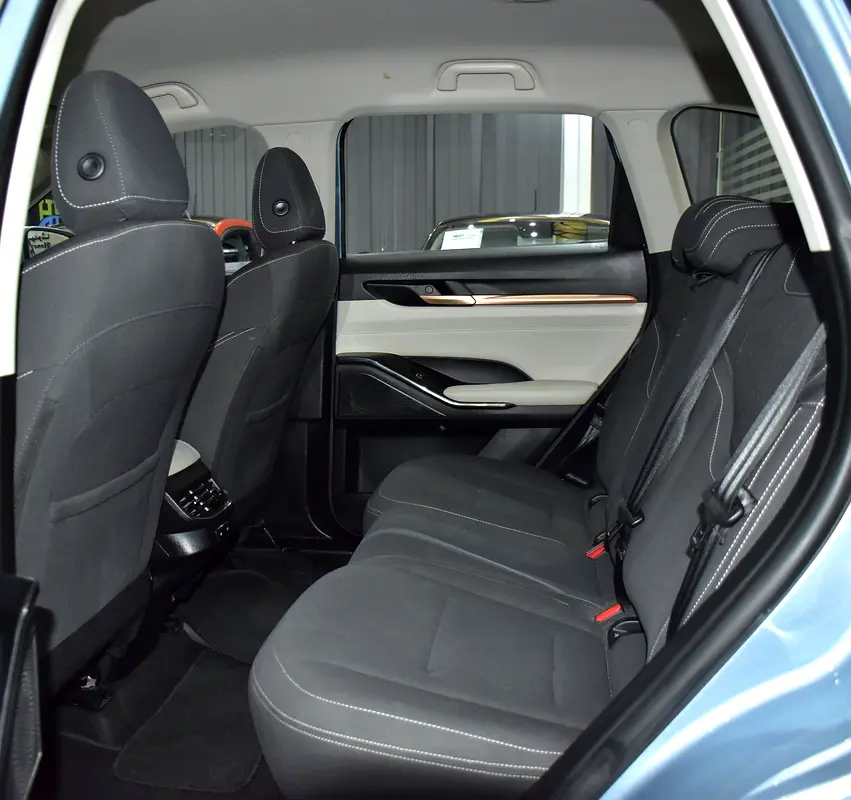 AED 714 EMi for 5Yrs | Haval H6 2.0 GDiT ( 2023 Model ) in Blue Color GCC Specs - Image 16