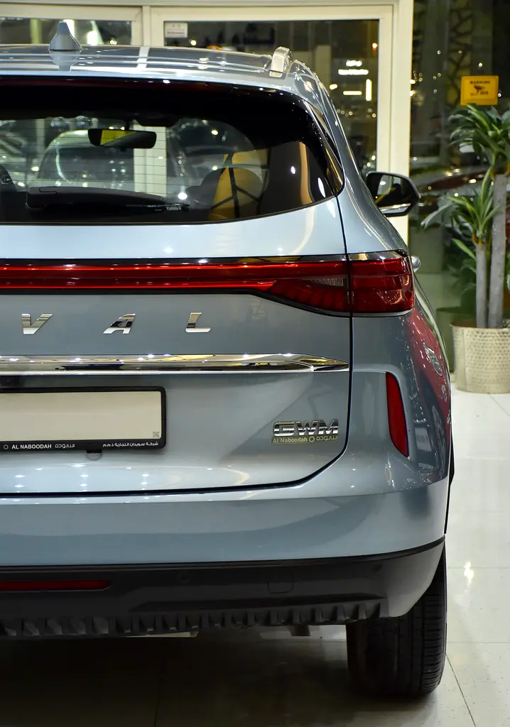 AED 714 EMi for 5Yrs | Haval H6 2.0 GDiT ( 2023 Model ) in Blue Color GCC Specs - Image 9