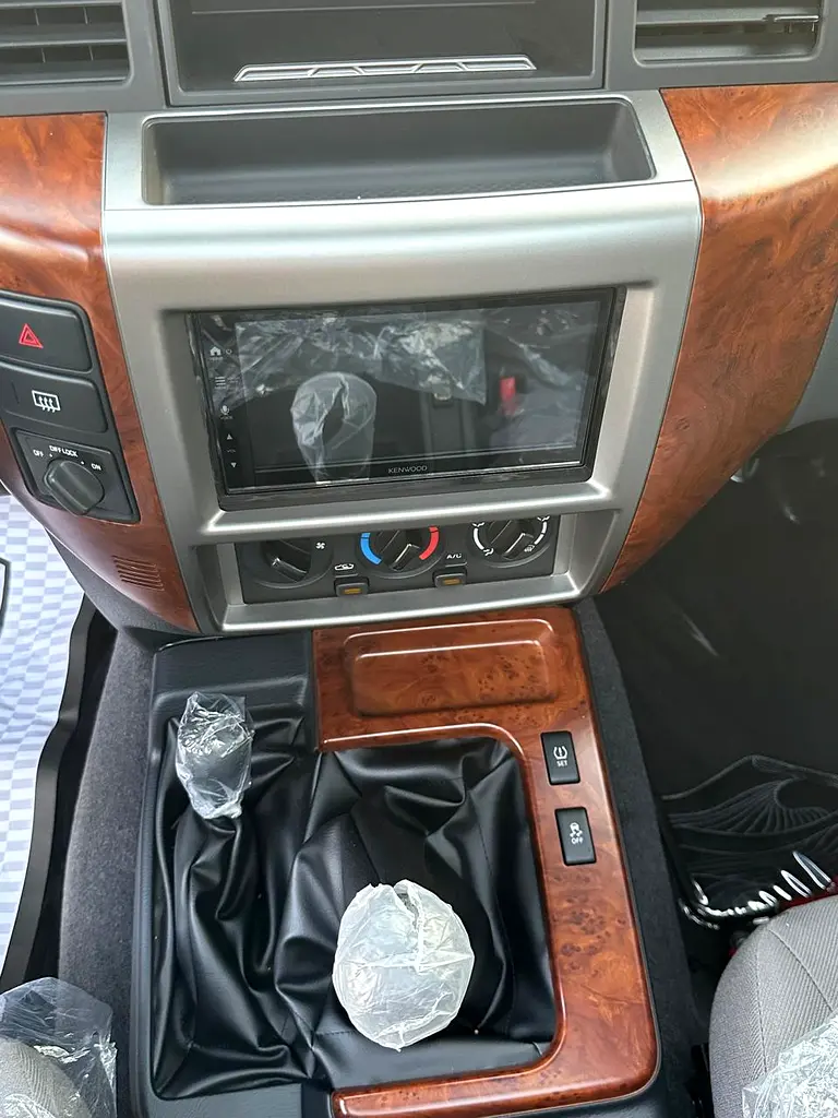 2024 / NISSAN PATROL SAFARI / M/T / GCC / DEALER WARRANTY /PERFECT CONDITION - Image 15
