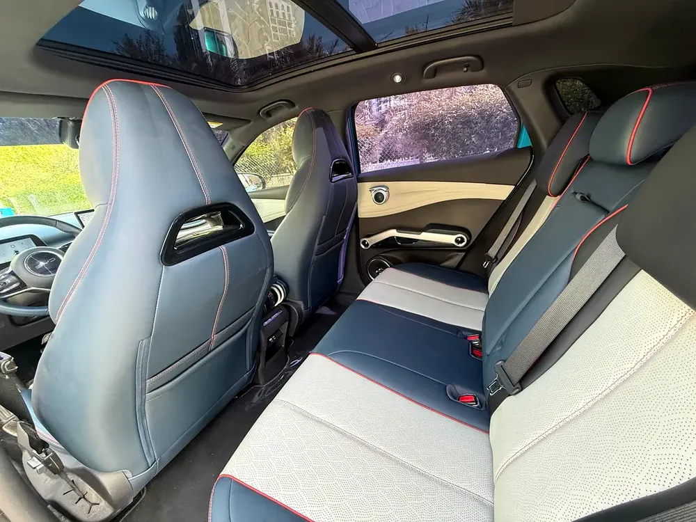 2024 BYD ATTO 3 fully loaded - GCC Specs - Warranty - Image 15