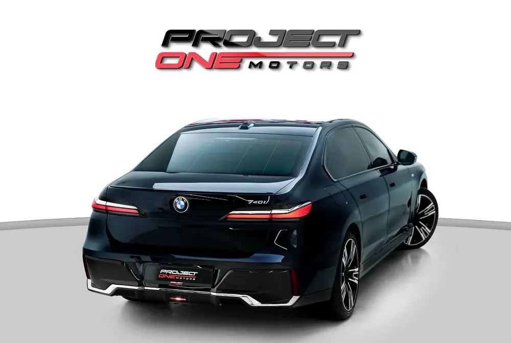 2024 BMW 740I WITH 5 WARRANTY AND SERVICE CONTRACT FROM AGMC - Image 4