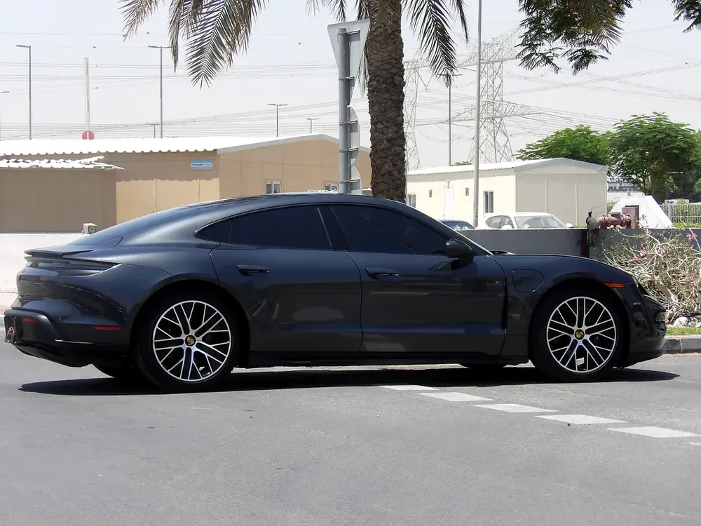 Porsche Taycan Standard 2021 Only 16000 KM | Electric Performance | Excellent Condition - Image 4