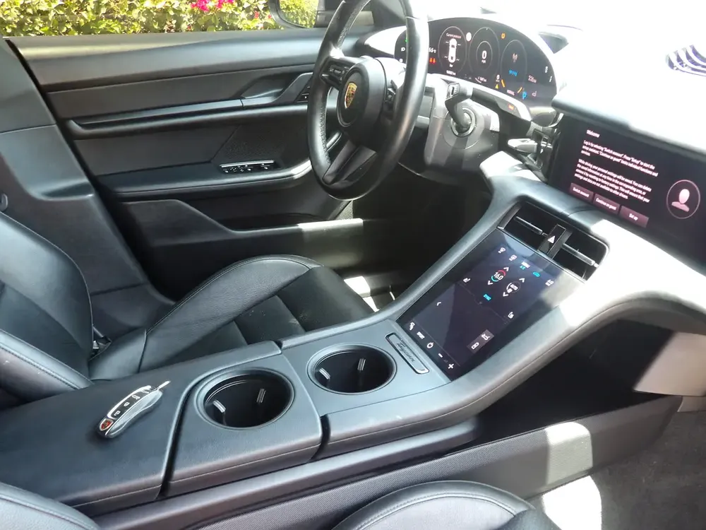 Porsche Taycan Standard 2021 Only 16000 KM | Electric Performance | Excellent Condition - Image 9