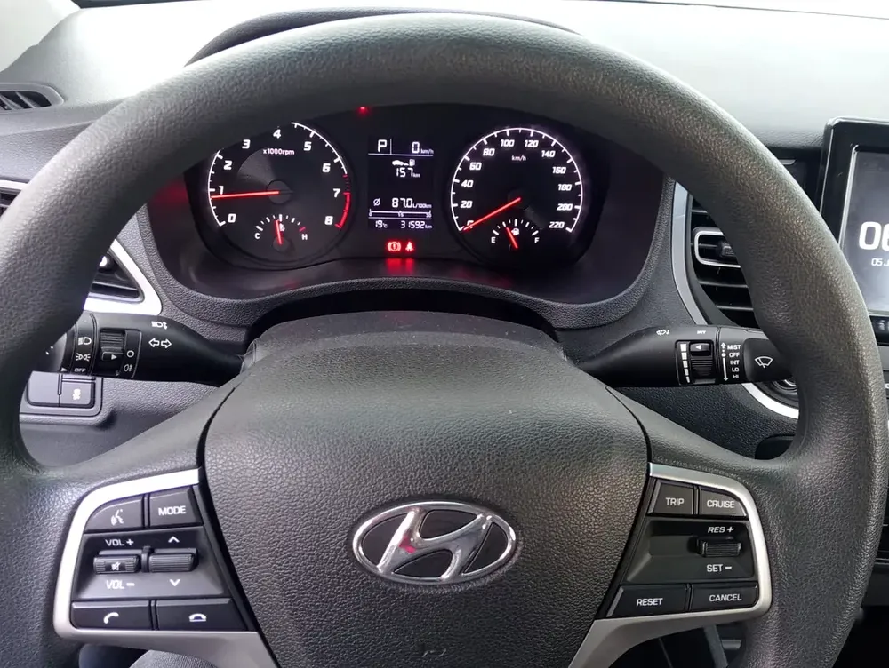 2023 Hyundai Accent GLS - GCC Specs - Like New! - Image 10