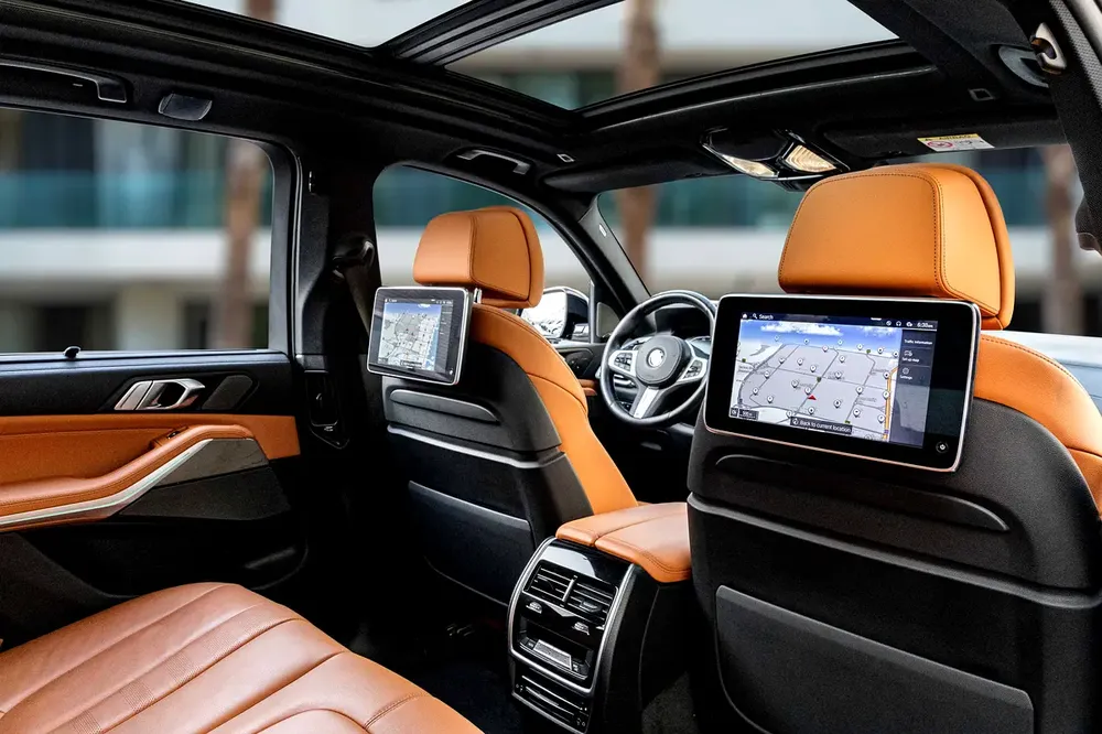 4,603 P.M |  X5 M Sport | 0% Downpayment | M-Kit | BMW Service Contract! - Image 12