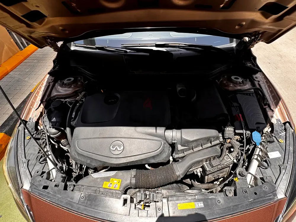 Infiniti QX30 Premium 2018 GCC Specs - Pristine Condition - Image 12