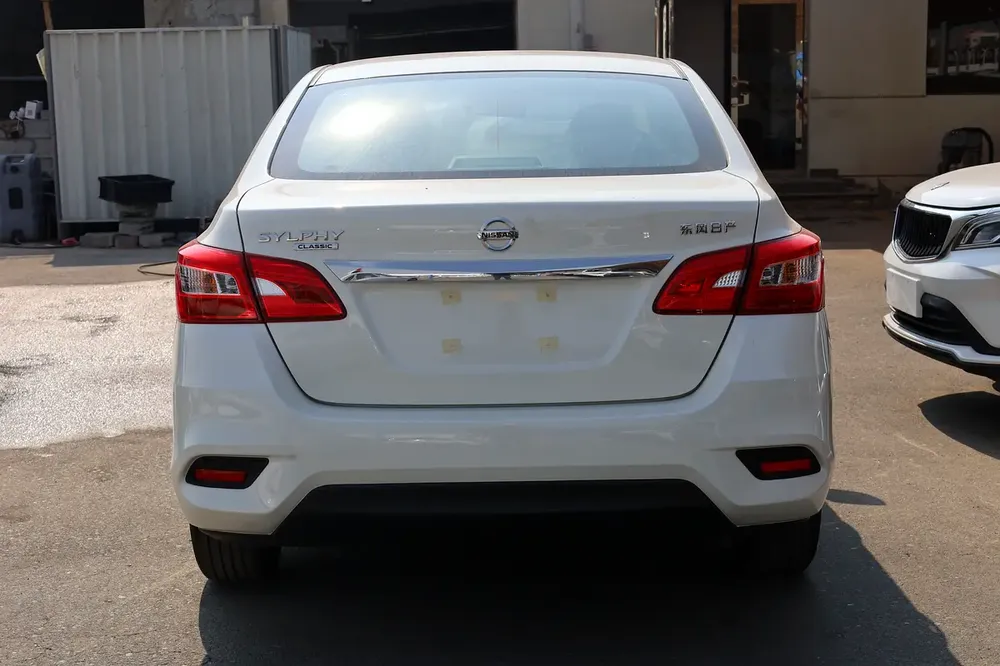 Nissan SYLPHY Classic 1.6L Basic with Sunroof 2025 model - Image 4
