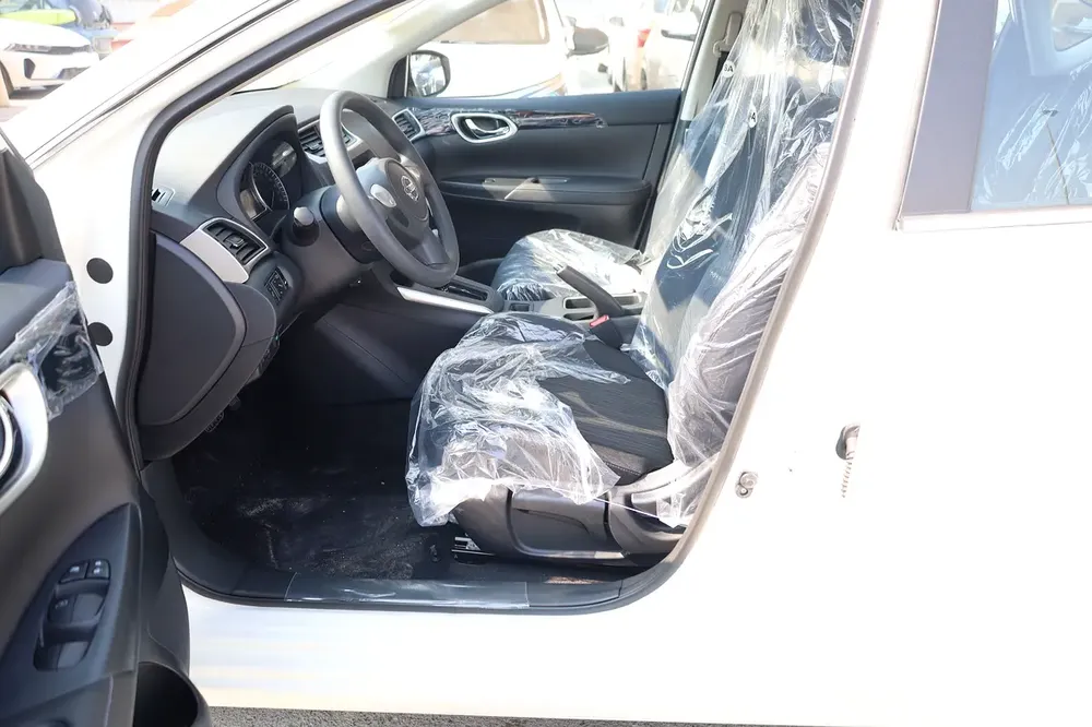Nissan SYLPHY Classic 1.6L Basic with Sunroof 2025 model - Image 8