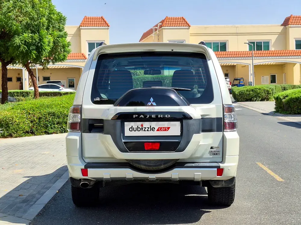 AED 1338/month | 2016 Mitsubishi Pajero GLS Top 5 Door | GCC Specs | Ref#464412 - Image 7