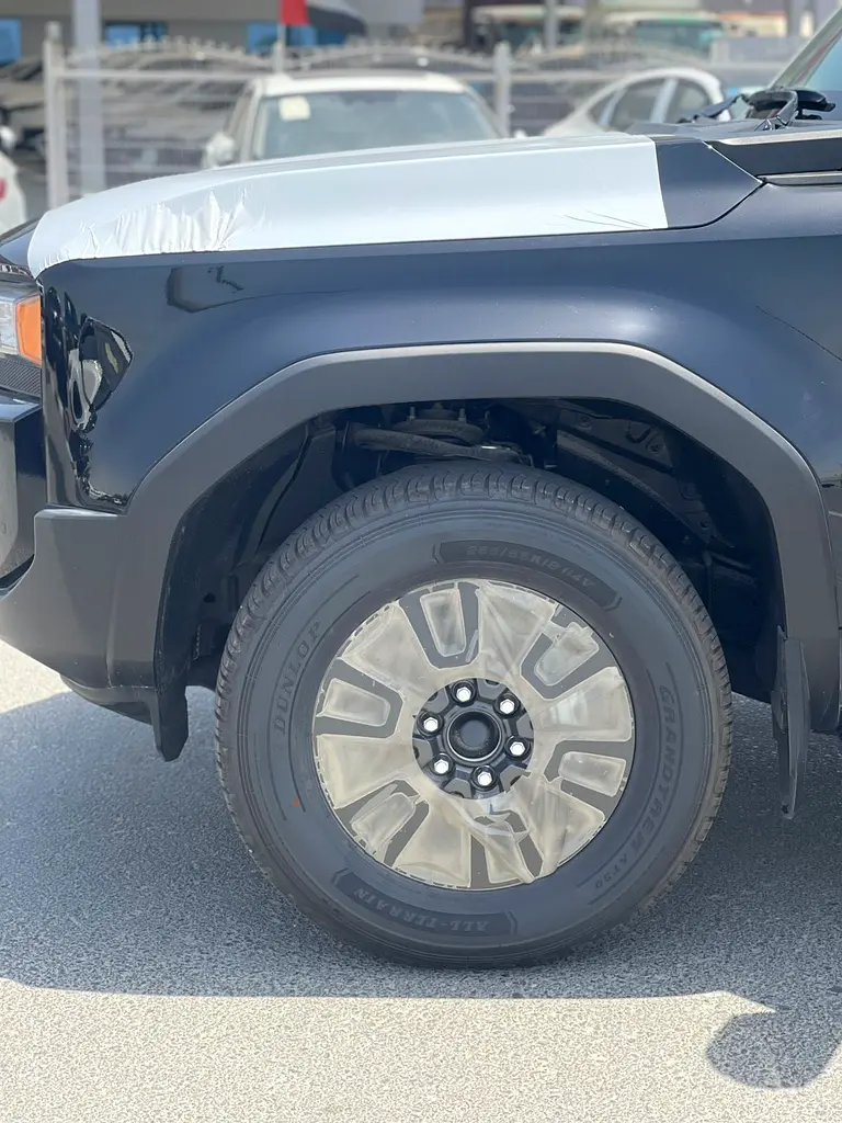 Toyota Prado 2025 TXL basic  GCC Specs - Brand New - Image 5