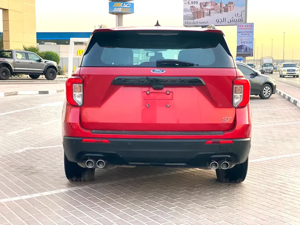 2022 Ford Explorer ST, maroon - Image 10