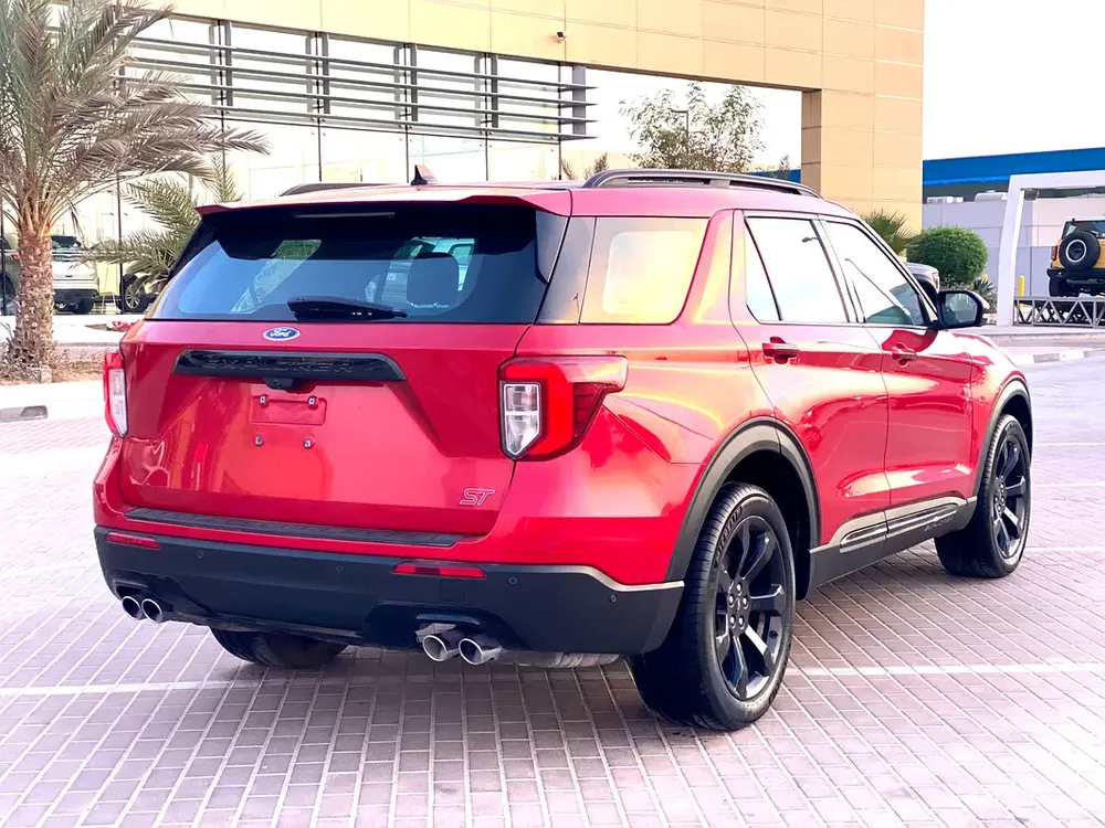 2022 Ford Explorer ST, maroon - Image 11
