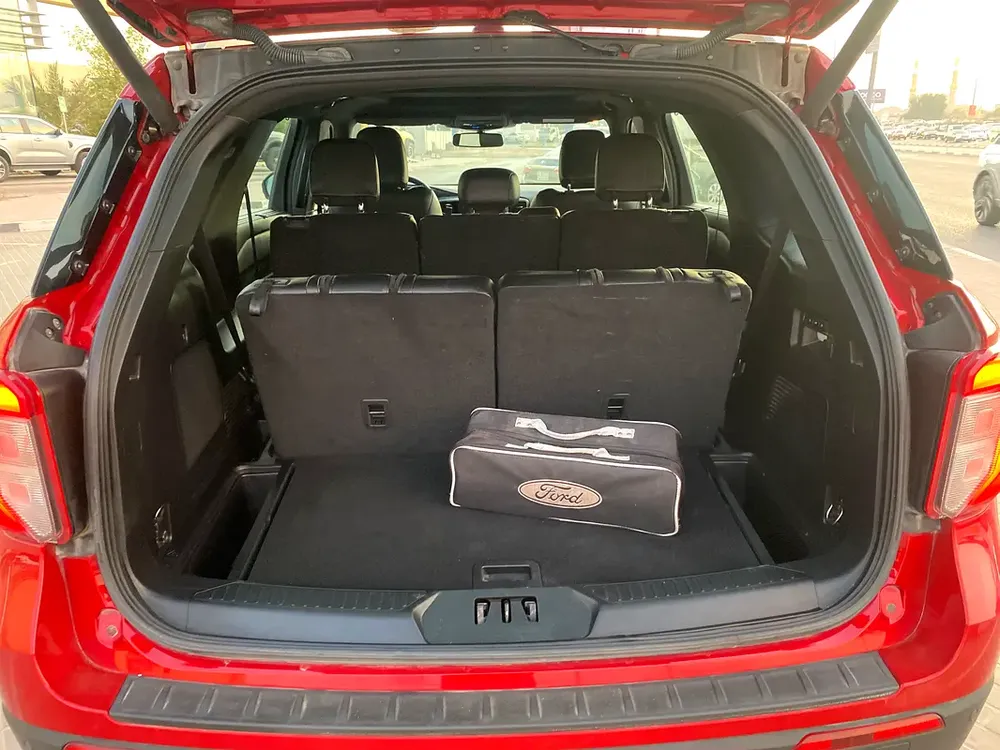 2022 Ford Explorer ST, maroon - Image 15