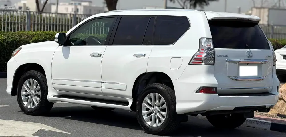 Lexus GX 460 Platinum 2015 Model Platinum V8 GCC Specs Single Owner Used Car For Sale - Image 7