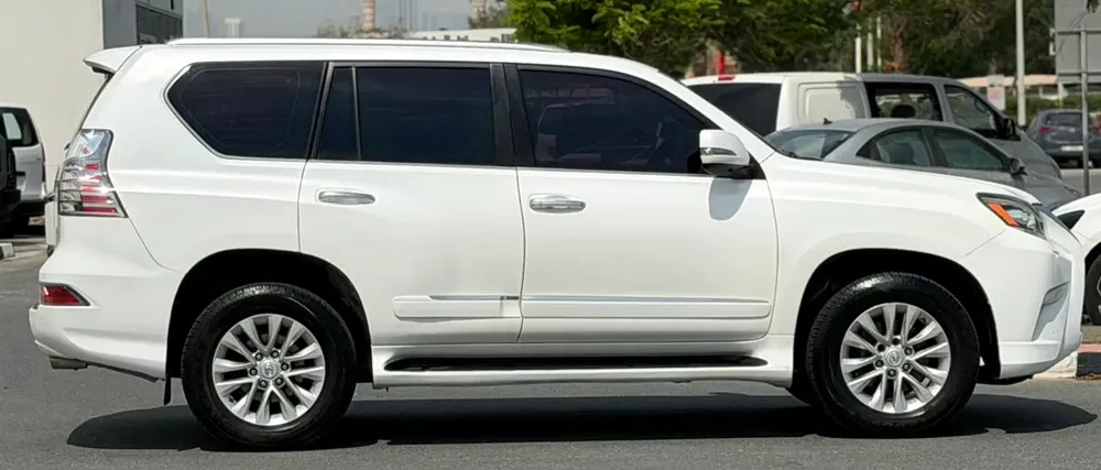 Lexus GX 460 Platinum 2015 Model Platinum V8 GCC Specs Single Owner Used Car For Sale - Image 8
